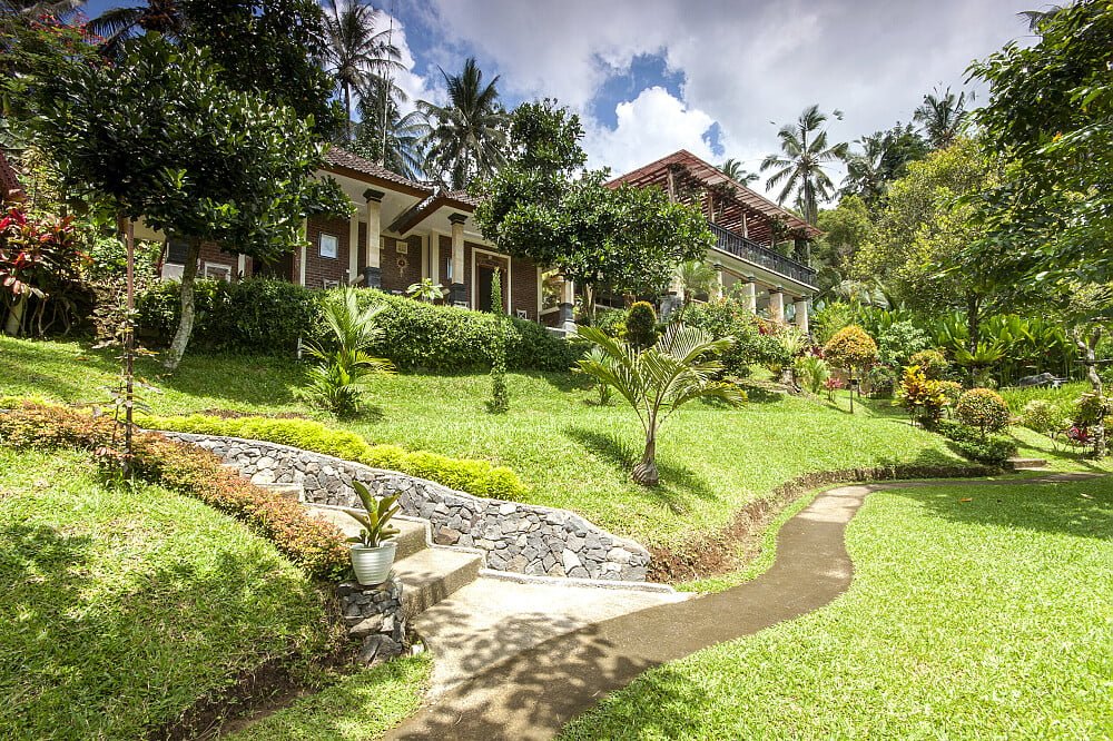 yoga retreats in Bali