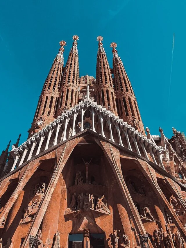 Top 12 Things to Do in Barcelona: A Must-See Guide