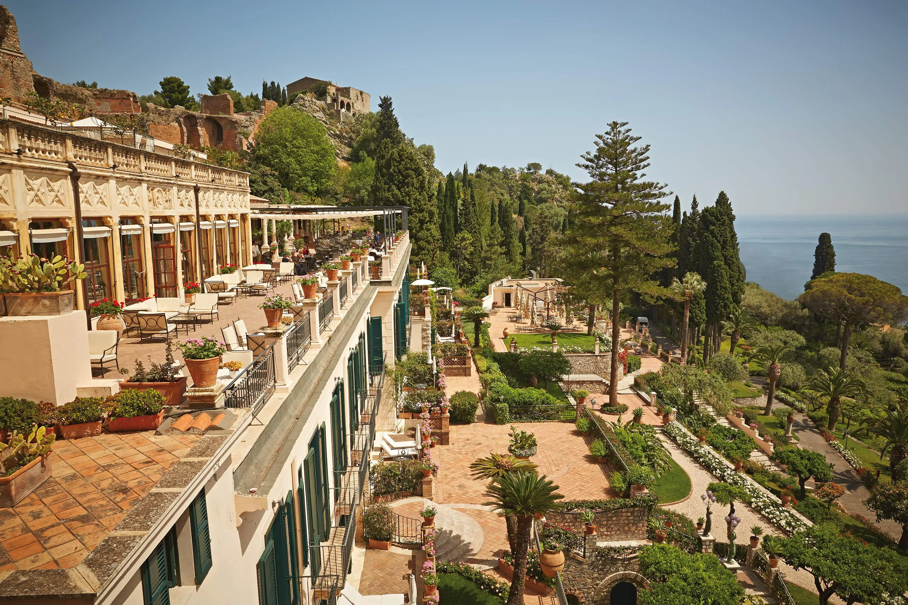 7 Best Hotels in Sicily Italy As Your 2025 Luxurious Getaways!