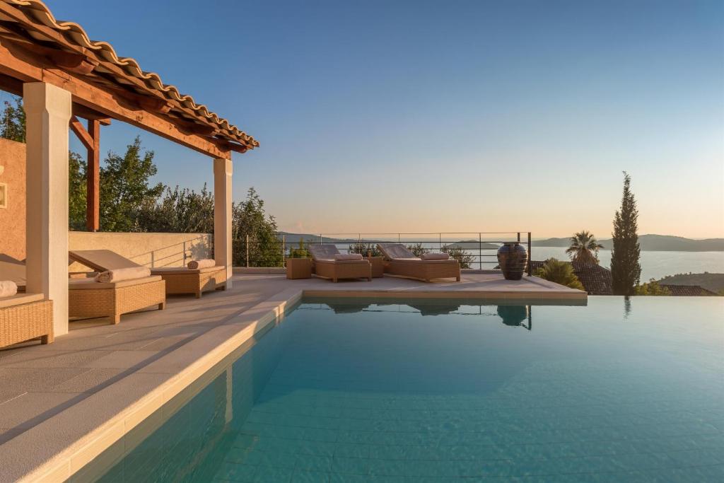 contemporary resorts