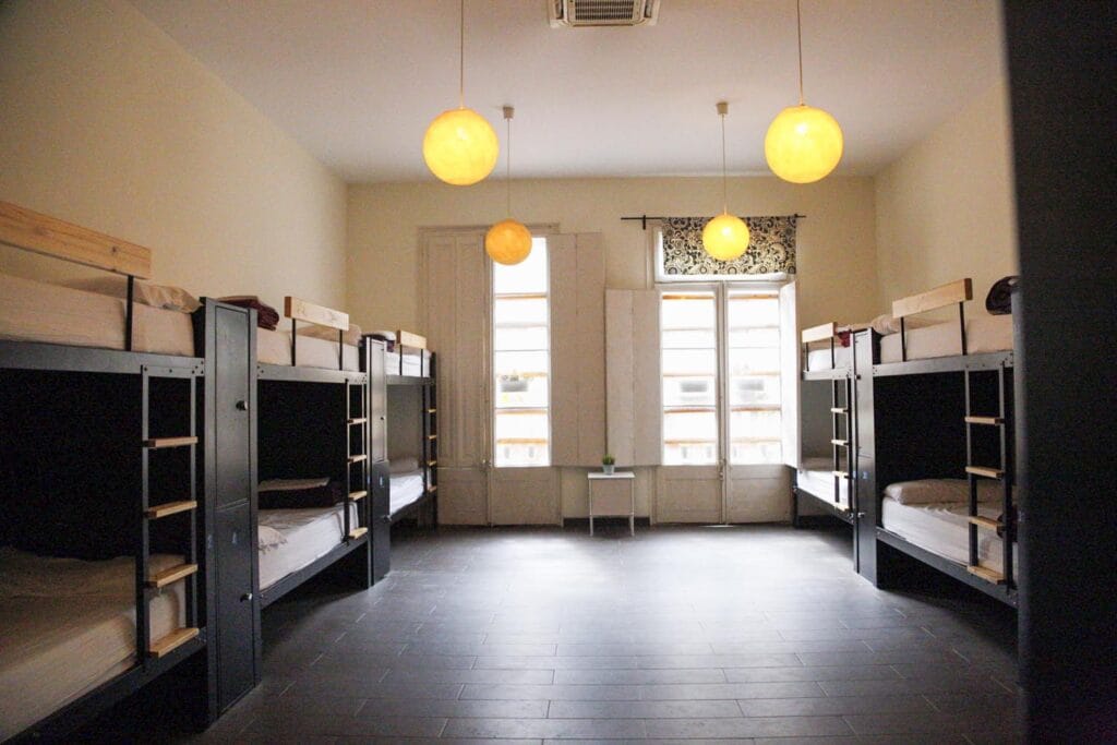 360 Hostel Borne