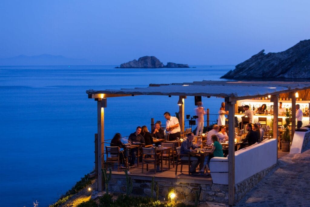 Miramar Cocktail restaurant