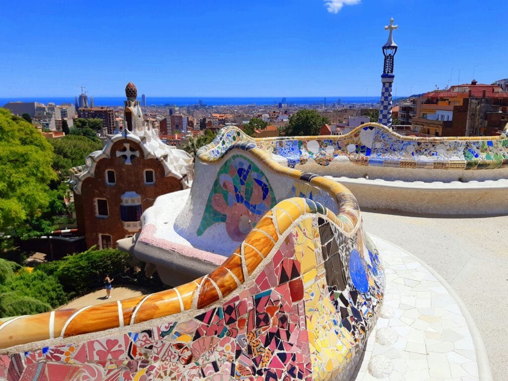 Best Places to Visit in Barcelona: A Complete Travel Guide
