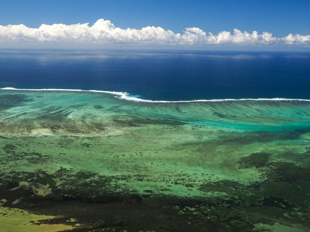 Discover how the Cook Islands visa on arrival works, who qualifies, and why it’s the easiest way to explore this tropical paradise. Start planning today!