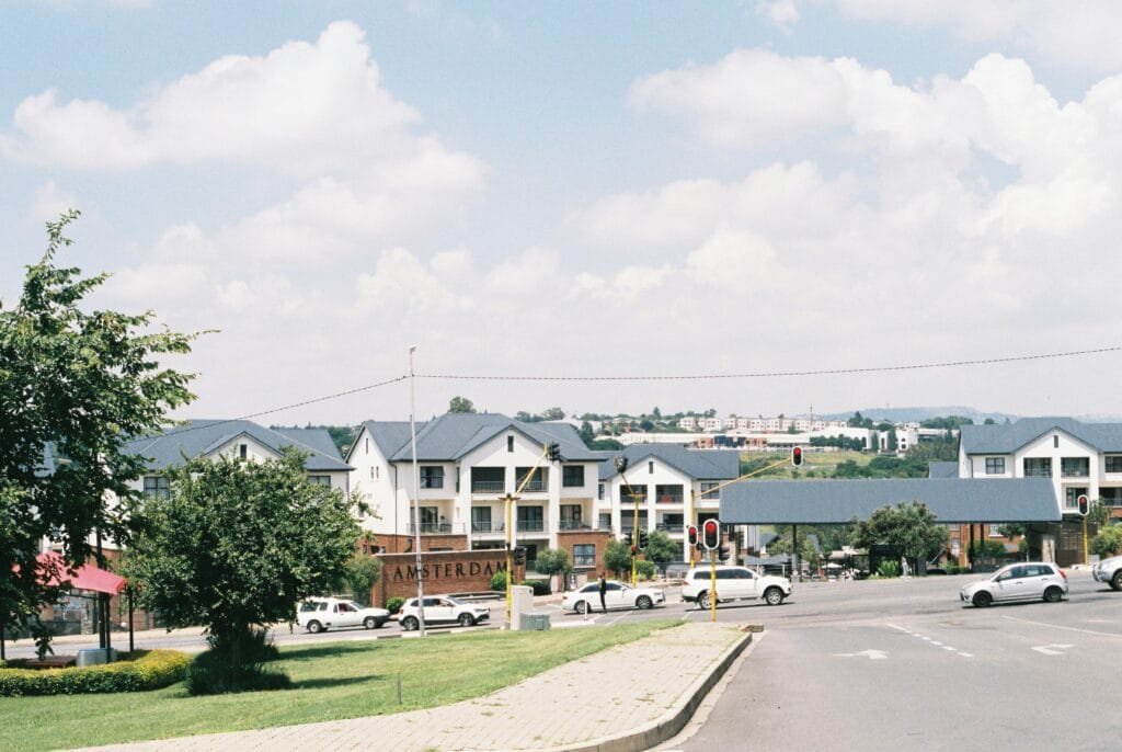 Zimbabwe eVisa: Your Complete 2025 Travel Guide 8 Zimbabwe eVisa: Your Complete 2025 Travel Gu