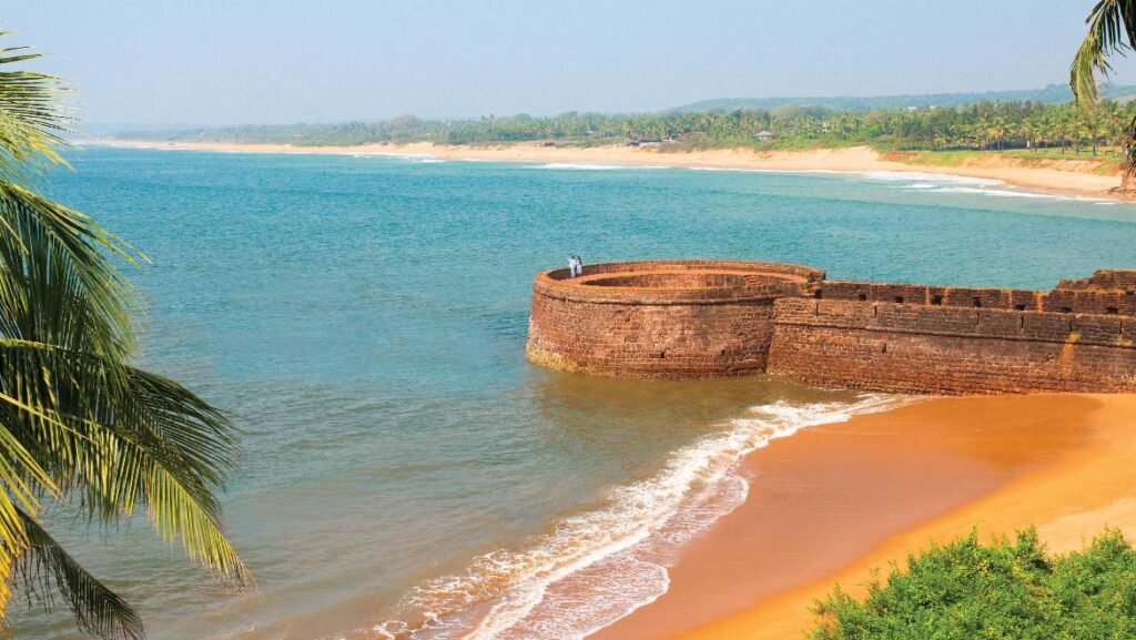 Beaches of Goa: Complete Guide to India's Stunning Coastal Paradise 8 Candolim Beach