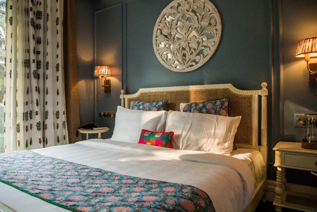 Best Hotel in Goa Calangute Beach 4 Cozy standard room at Red Thread Calangute, Goa