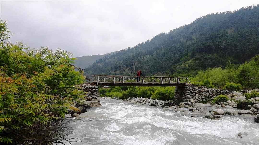 Ultimate Kashmir Travel Guide: Top Places, Activities & Insider Tips 12 1500481836 20160513 151855 medium