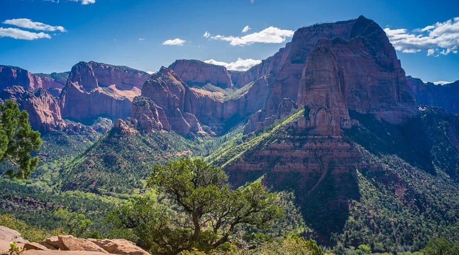 15 Best Hikes in St George, Utah for Red Rock Views, Easy Walks, and Hidden Trails 7 kolob canyon le matin