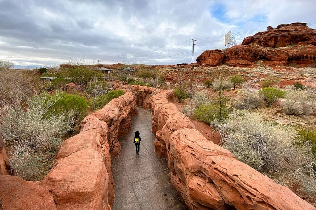 15 Best Hikes in St George, Utah for Red Rock Views, Easy Walks, and Hidden Trails 4 15 Best Hikes in St George, Utah for Red Rock Views, Easy Walks, and Hidden Trails