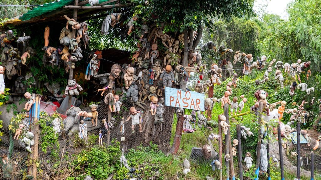 Top 10 Most Haunted Places on Earth You Should Know About 8 Isla de las Muñecas, Mexico