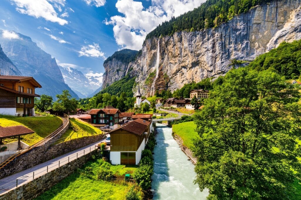 The Ultimate Guide to Interlaken, Switzerland (2026) 4 Alpine scenery near Interlaken, Switzerland