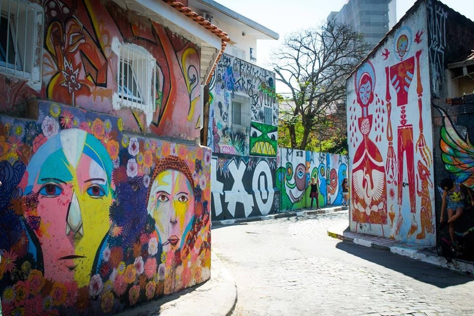 10 Essential Things to Do in Brazil – Expert-Curated Travel Experiences Across the Country 9 São Paulo’s Open-Air Street Art Galleries