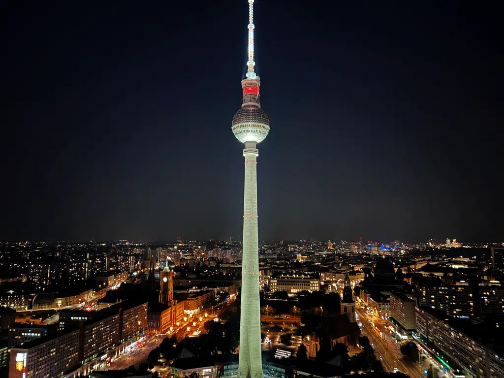 10 Dreamy Europe Romantic Vacation Ideas Every Couple Will Love 6 Fernsehturm Berlin
