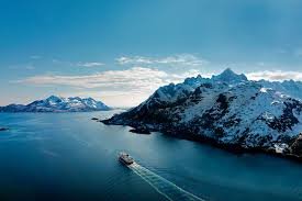 Hurtigruten Marks Best-Ever January in UK, Surpassing Expectations with Surge in Arctic Voyage Bookings