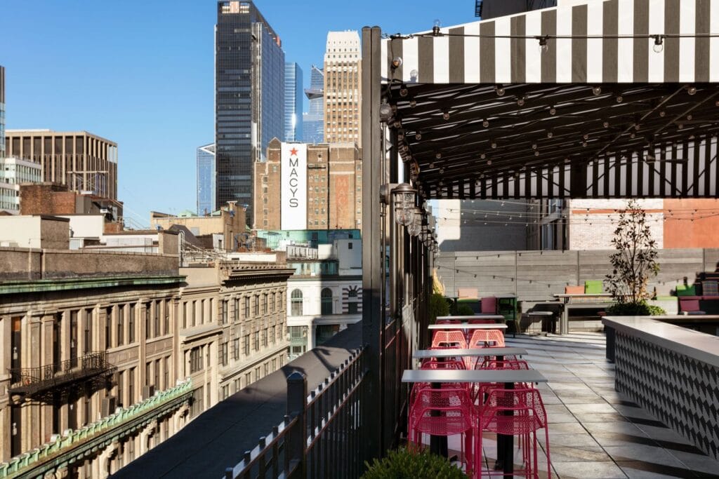 affordable hotels for couples in New York