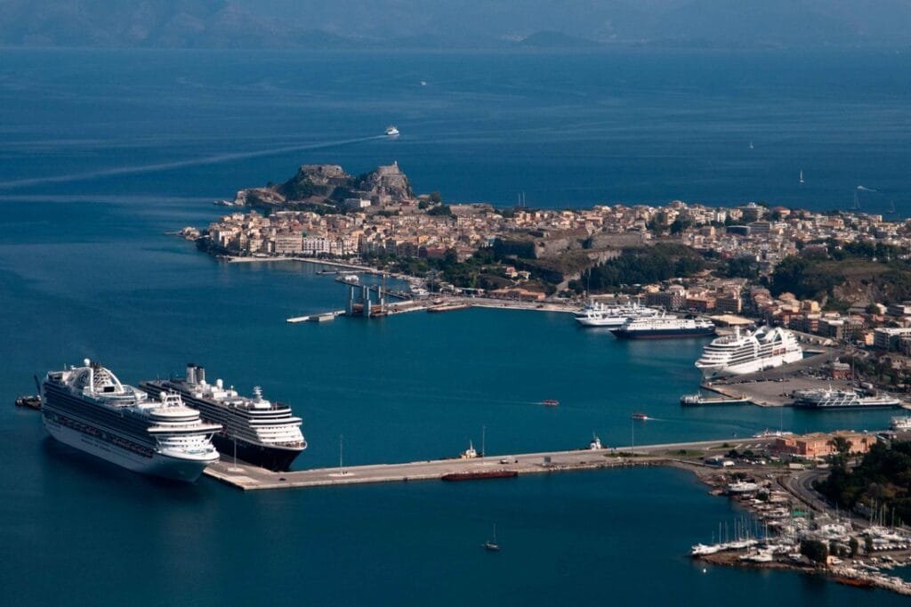 Port-corfu-greece