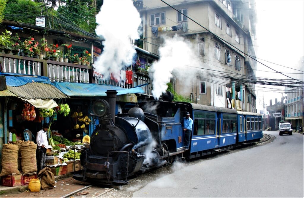 10 Unforgettable Tourism Destinations in India: Discover the Best Location in India to Visit 9 Darjeeling