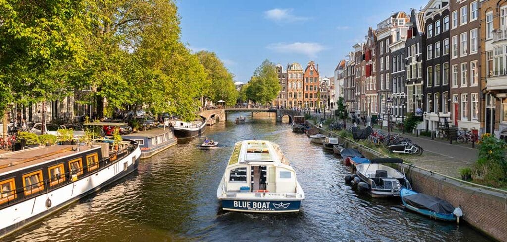 Amsterdam Canal Cruise: 9 Best Tours You Should Actually Try 6 Amsterdam Canal Cruise