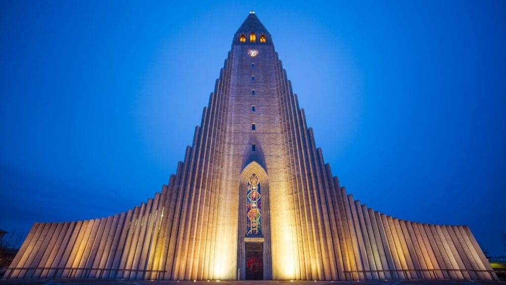 The Ultimate 7-Day Itinerary for Iceland: Waterfalls, Glaciers, and Northern Wonders 6 itinerary for Iceland