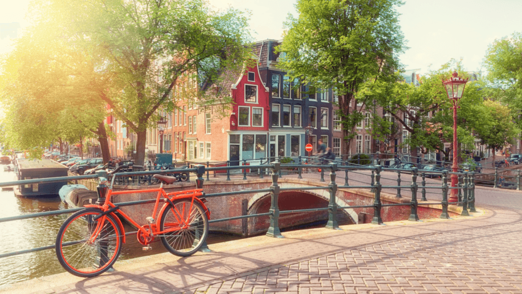 Free Activities in Amsterdam: The Ultimate Budget-Friendly Travel Guide 4 Amsterdam canal