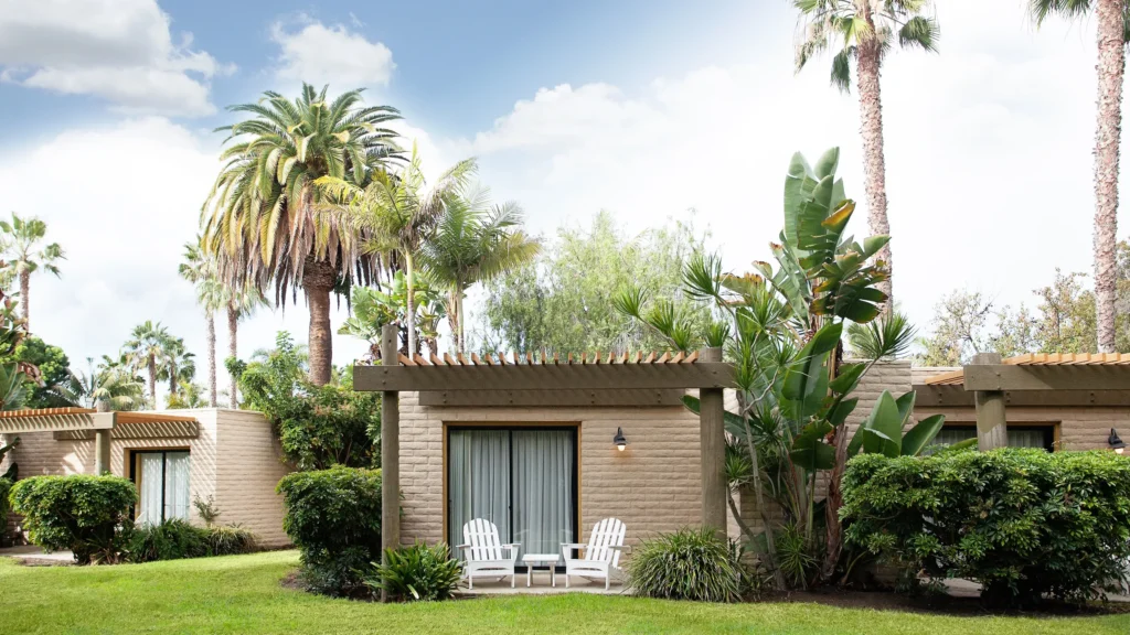 Top Rated Hotels in California: Best Hotels in California for Luxury & Scenic Stays 14 Paradise Point Resort & Spa