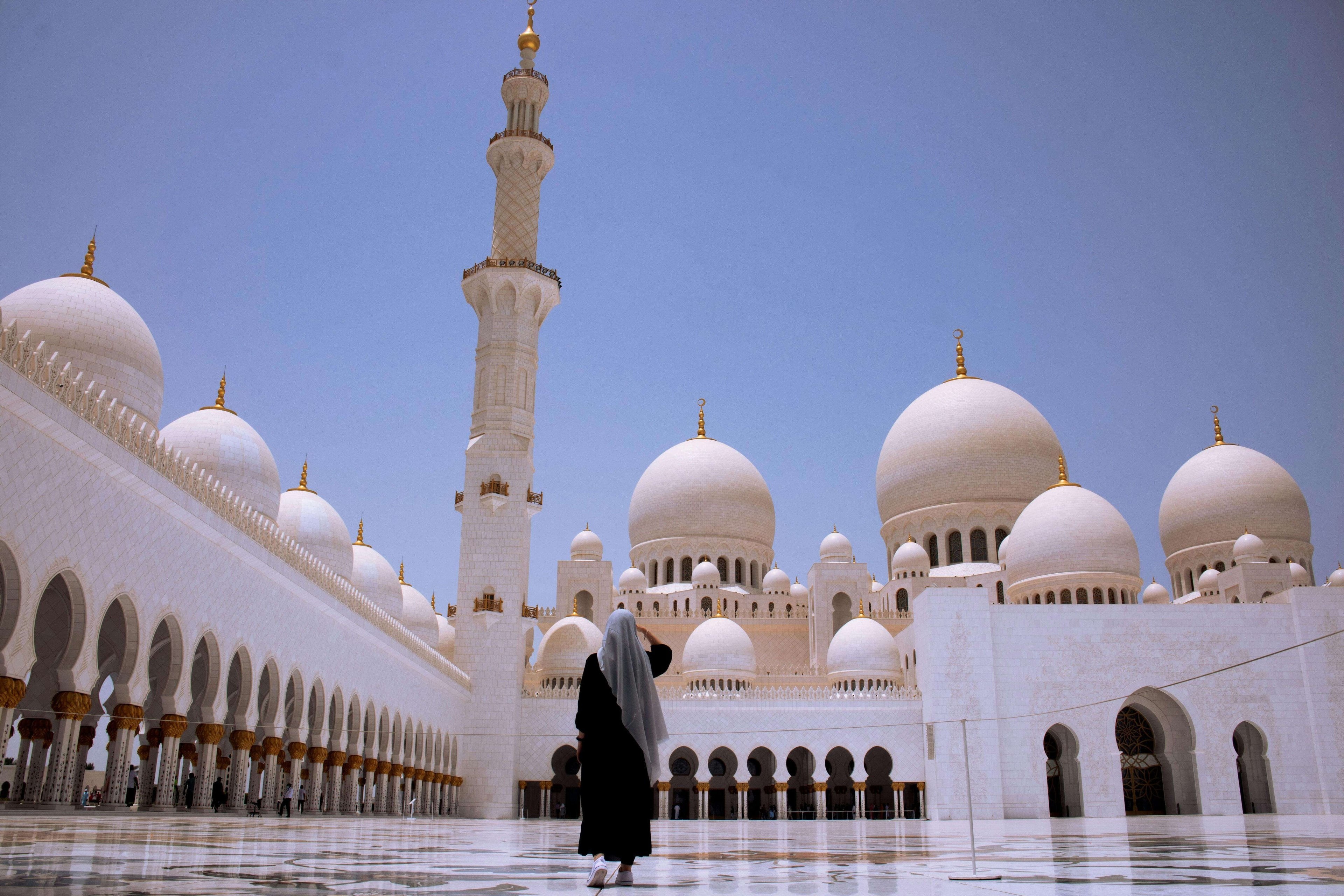 Traveling to Dubai as a Woman – Safety, Rules & Complete Guide 2026