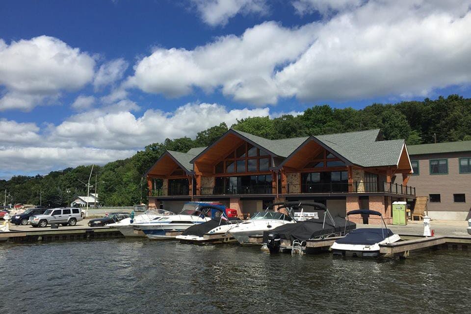 Stone Water (3 Peaks Marina)