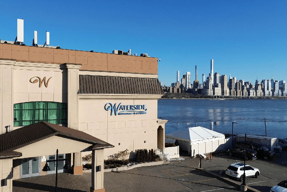 Waterside Restaurant (North Bergen)