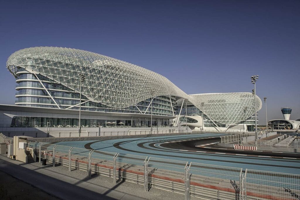 Yas Marina Hotel – Luxury Stay Guide on Yas Island Abu Dhabi 6 Yas Marina Hotel