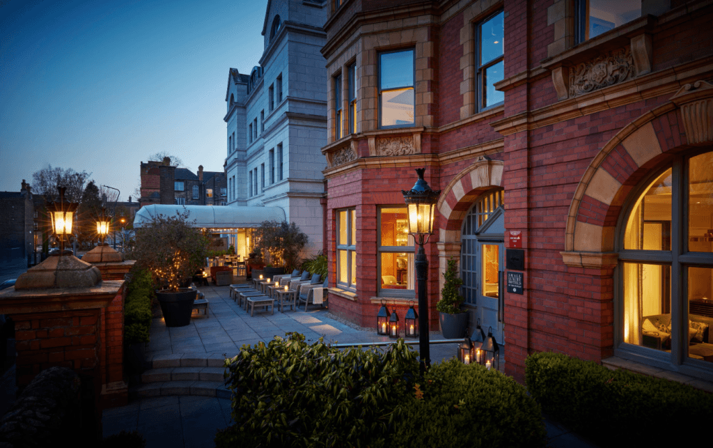 where to stay in dublin