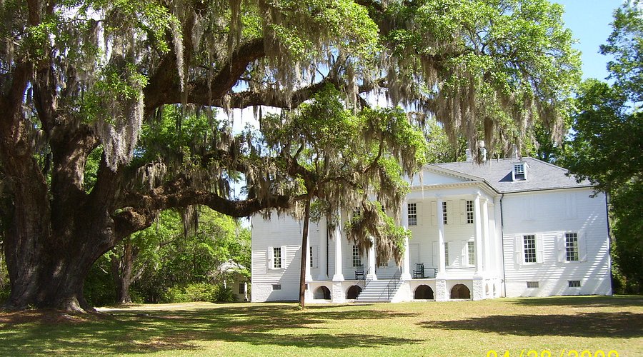 Hampton Plantation State Historic Site