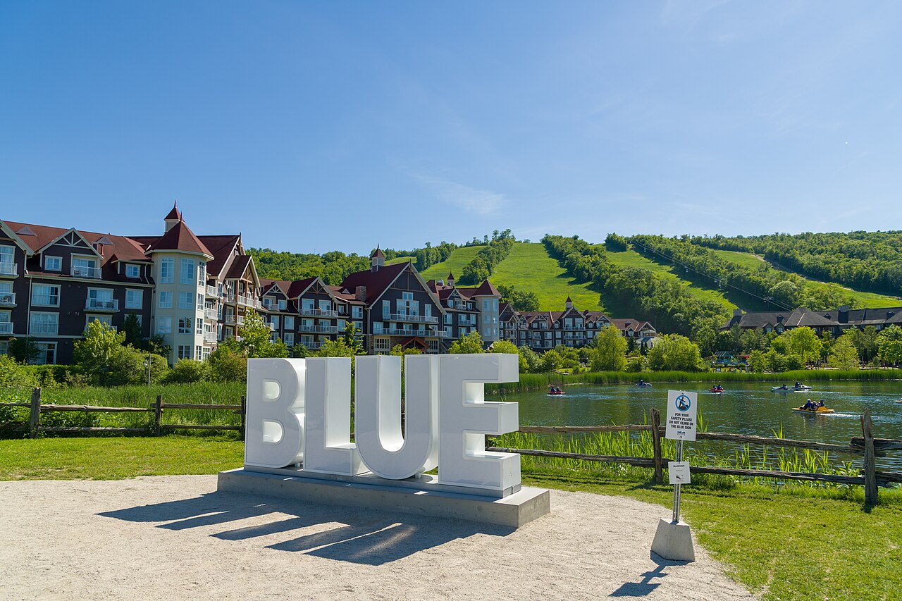 15 Stunning The Blue Mountains Canada & Toronto Mountains Escapes