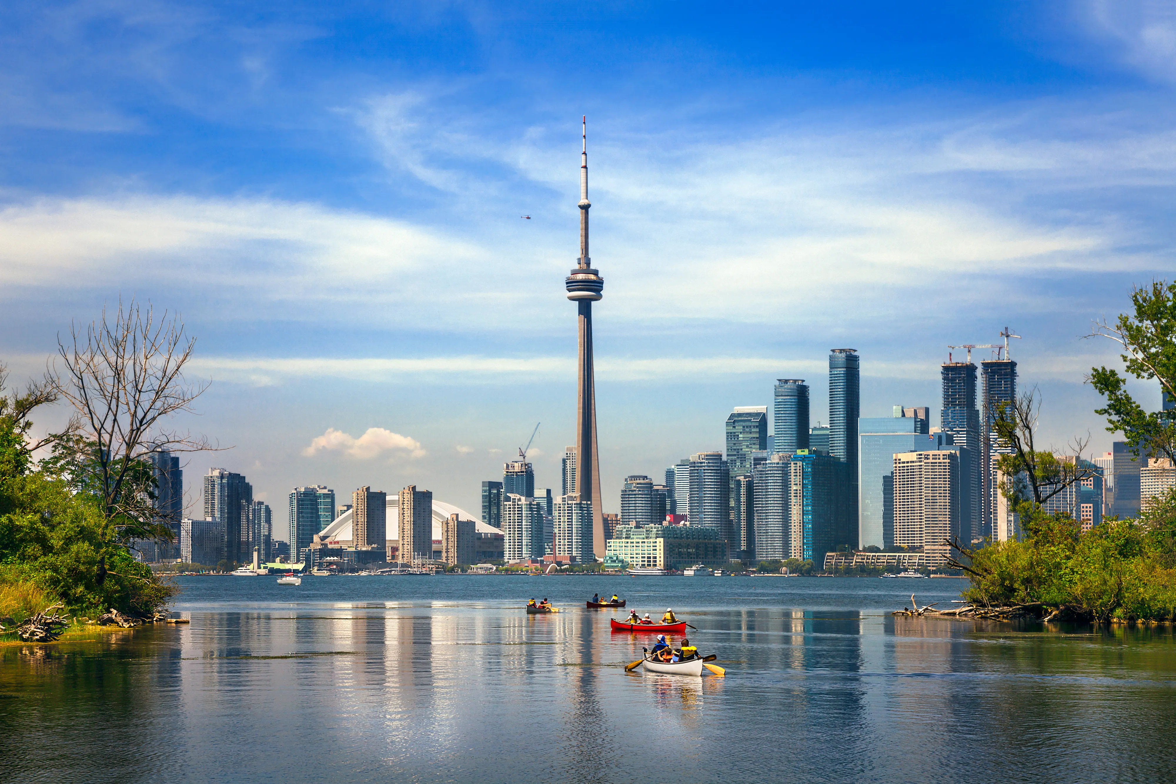 Best Places to Visit in Canada: Top Cities, Parks, and Natural Wonders