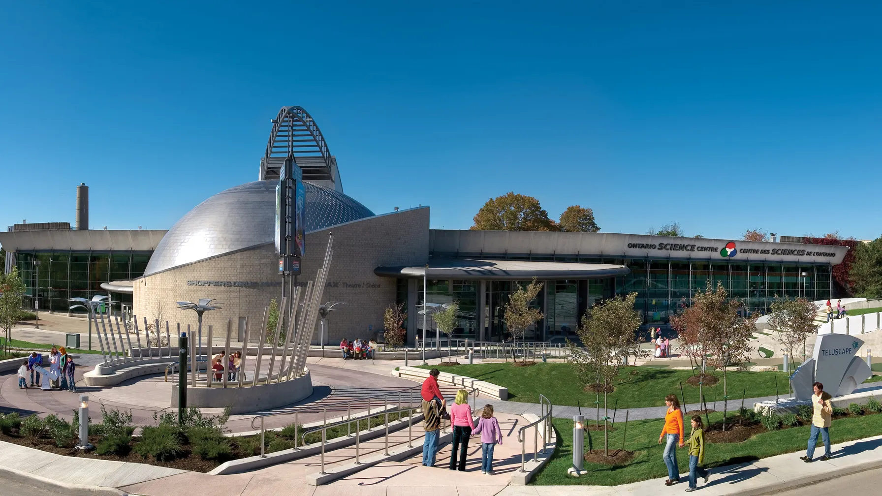 9 Stunning Toronto Museum of Art Attractions & Toronto Museums Worth Visiting