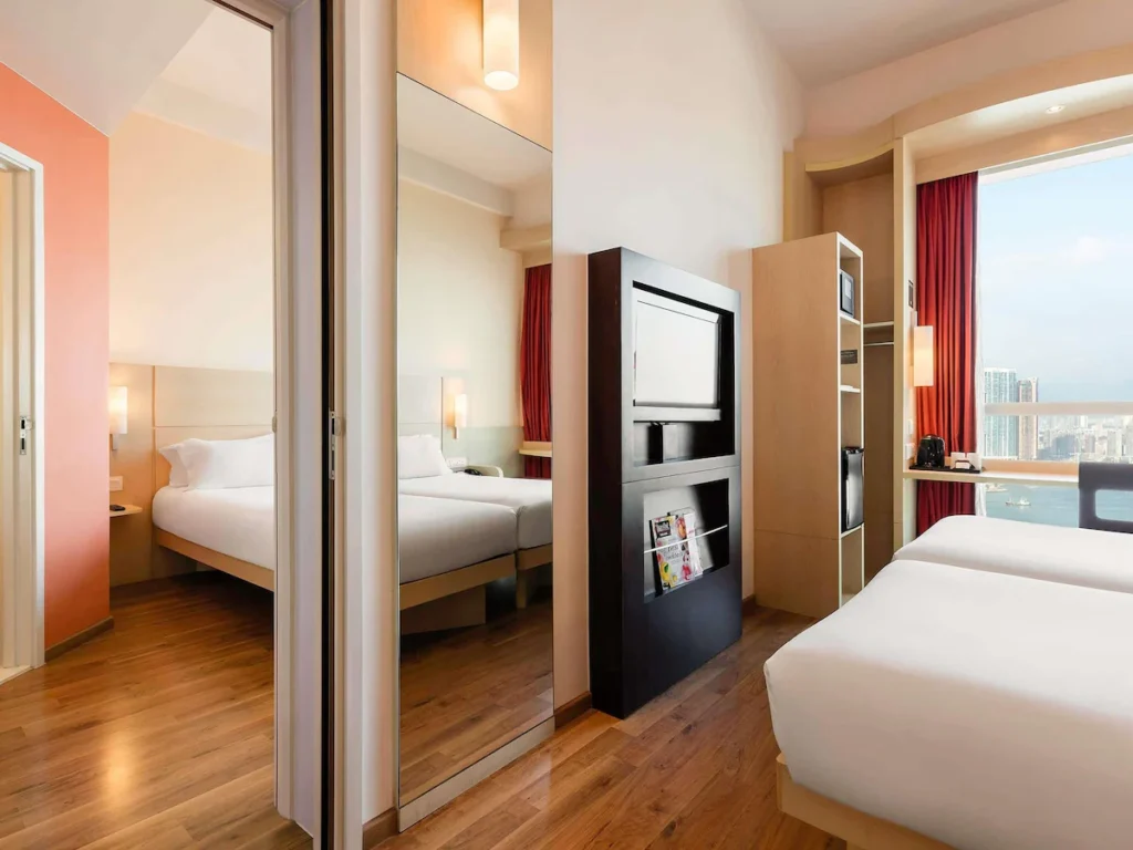 cheap hotel accommodation in Hong Kong