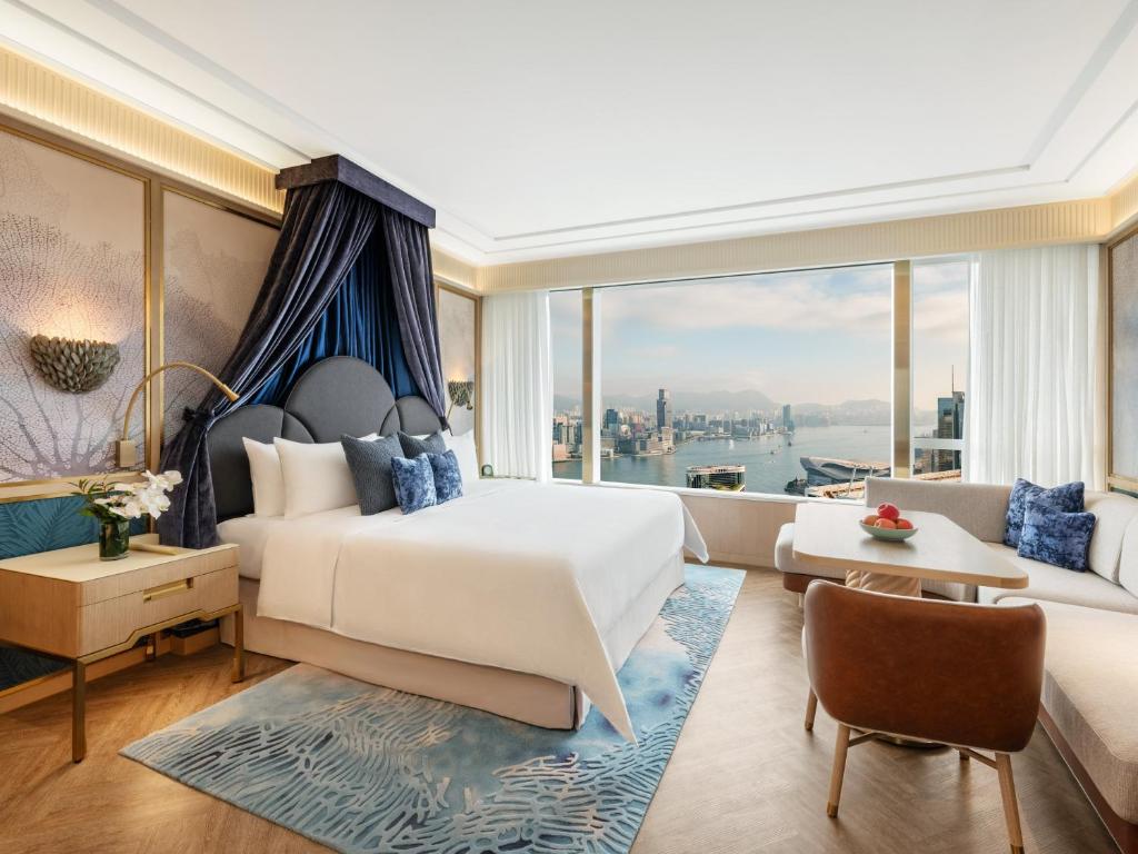 Island Shangri-La Hong Kong