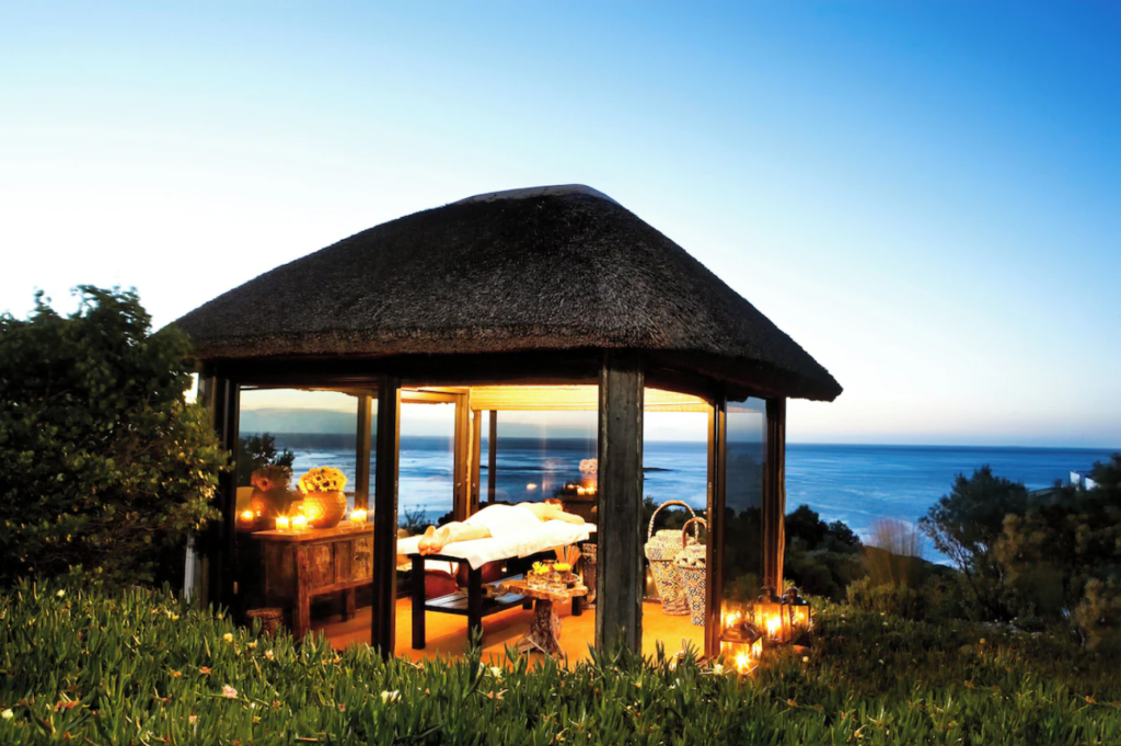 Twelve Apostles Hotel & Spa