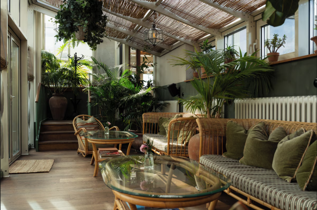 HOTEL SANDERS