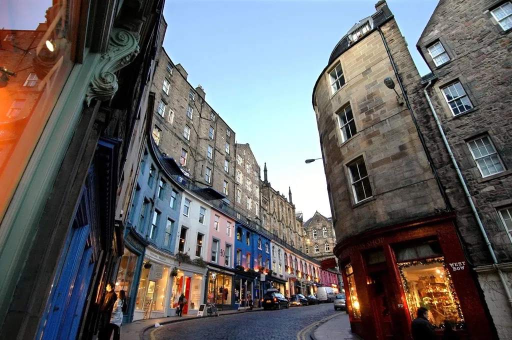 Victoria Street