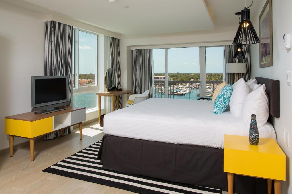Warwick Paradise Island