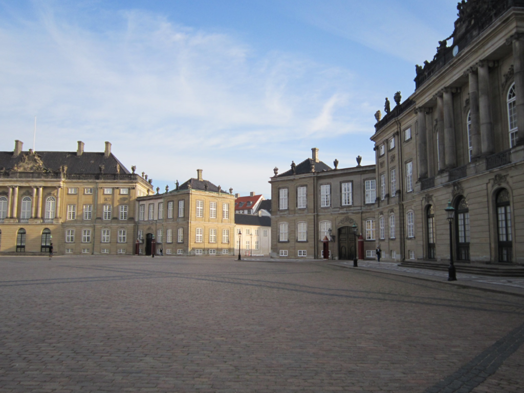 amalienborg palace