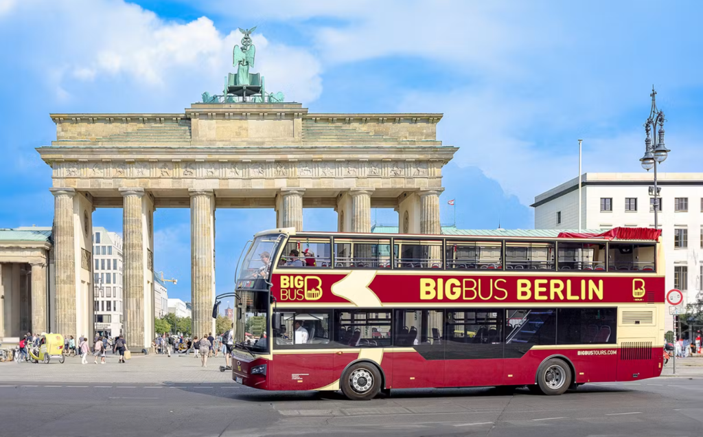 Berlin tourist sightseeing bus