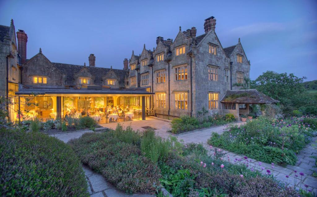 Gravetye Manor – Sussex
