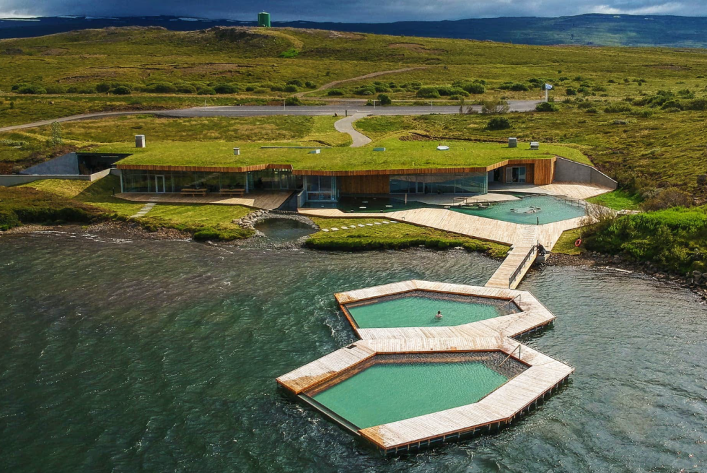 vök baths iceland