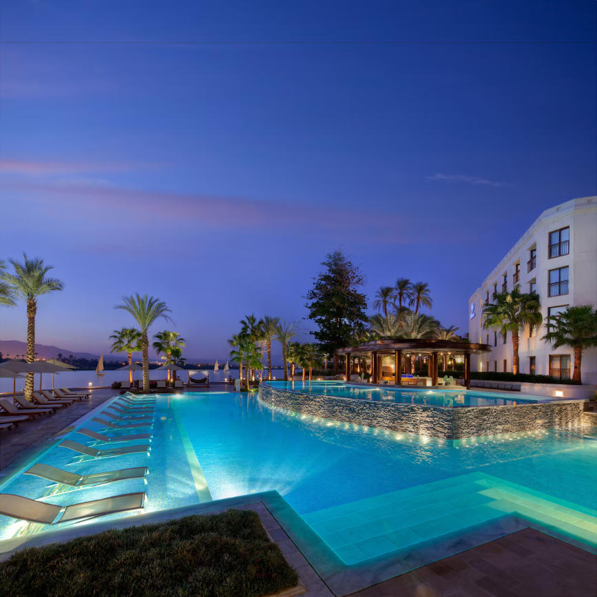 Hilton Luxor Resort & Spa